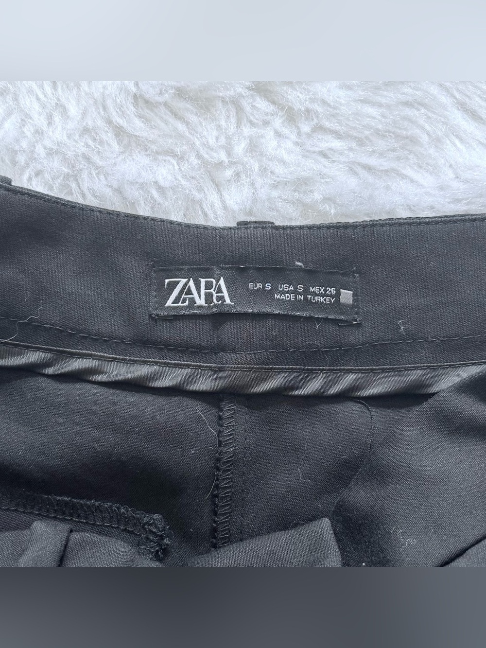 Zara basic black high waisted dress shorts structured pockets - Picture 3 of 5